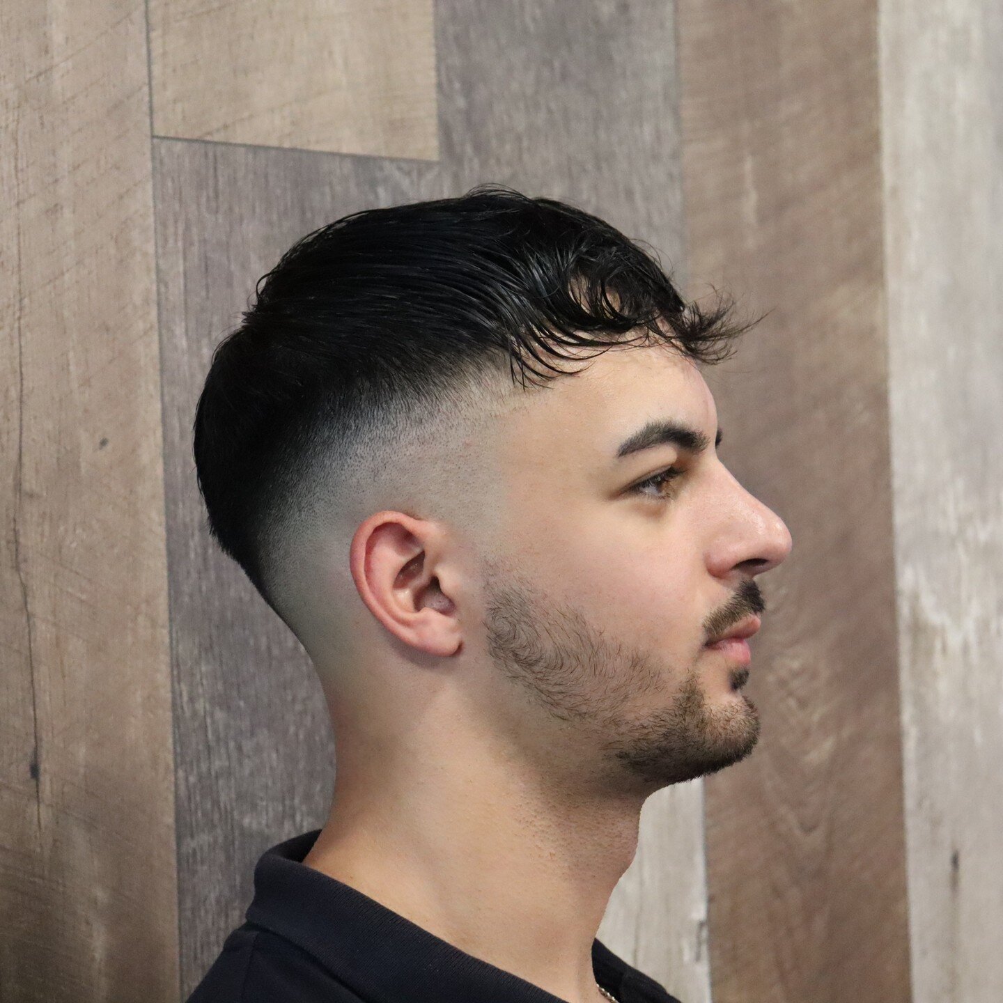 Capture happiness with your hair.

Dublin's Finest 🥵

@jorgesantiago25 

#fadesandblades #thomas #street #dublin #dublin8 #finest #barber #heat